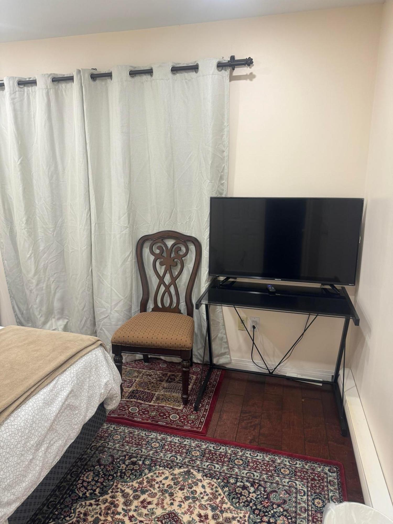 Comfortable Guest Home Near Downtown Vancouver & Sights & Stores 외부 사진